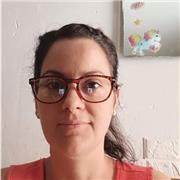 Me defino una persona responsable, con habilidades comunicativas, empática, y con ansias de superacion para crecer, intercambiar y trasmitir conocimientos